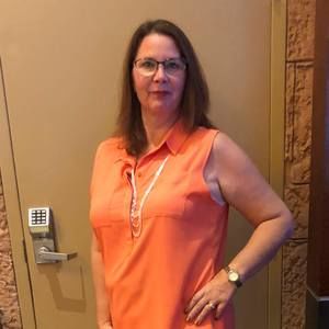 Meet your Posher, Nicole